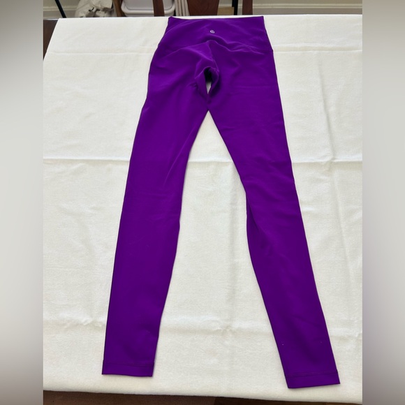 Lululemon Leggings - Size 6 - Picture 4 of 8